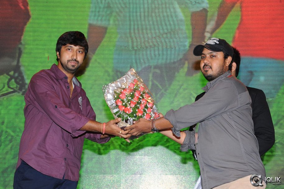 Undhile-Manchi-Kalam-Mundhu-Mundhuna-Movie-Audio-Launch